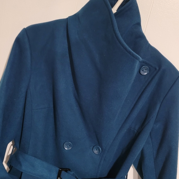 NWOT Ricki's Deep Blue Felt Trench Coat with High Collar And Belt. - Picture 2 of 7